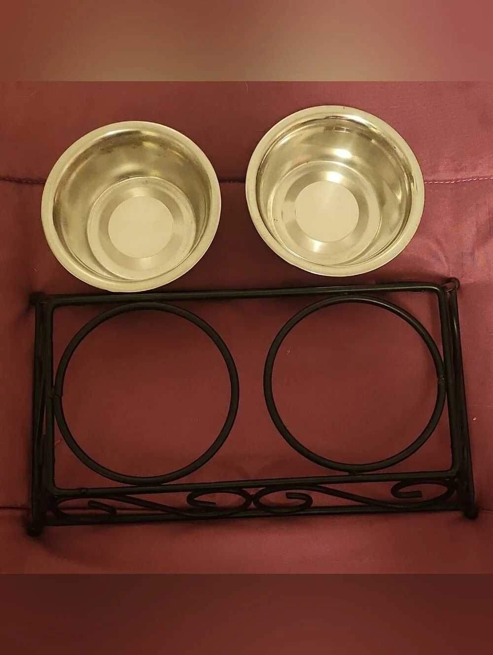 Double Stainless Steel Pet Bowls in Black Wrought Iron Stand